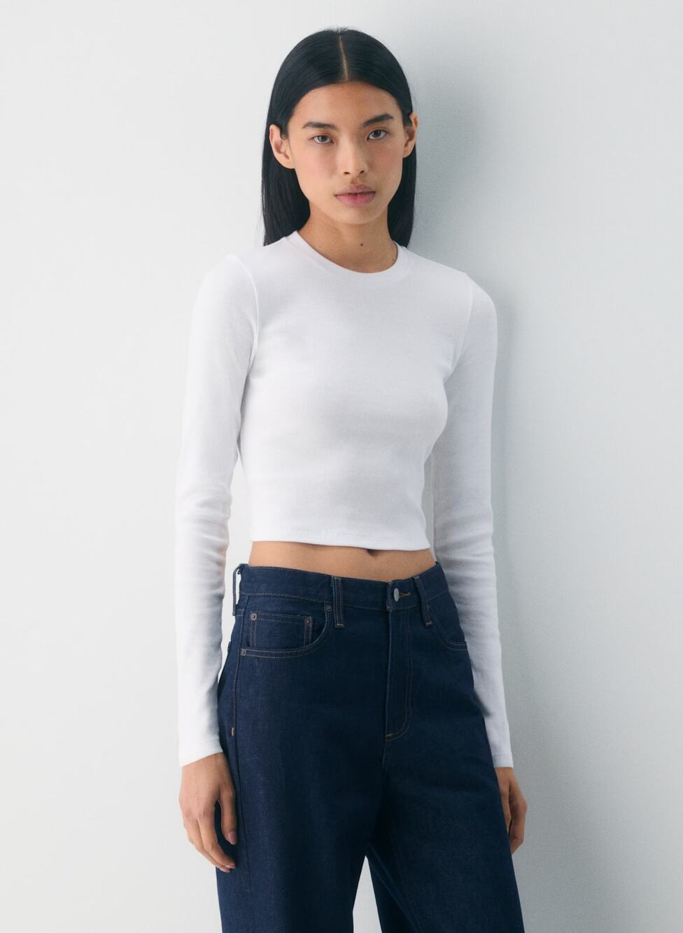 TNA Aritzia Waffle Thermal Knit Crew Long Sleeve Crop Top Size S in White